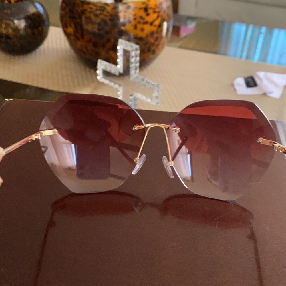 Hexagonal shape sunglasses - Picture 3 of 5